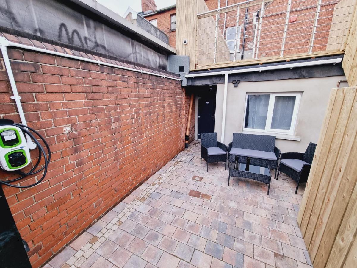 Lmk, Spacious 1 Bedroom Ground Floor Apartment, Ev Charger, Free Parking Wi-Fi, Great Location ベルファスト エクステリア 写真